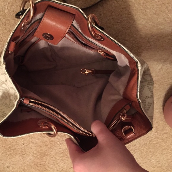 2014 Michael Kors Bag - Picture 5 of 6